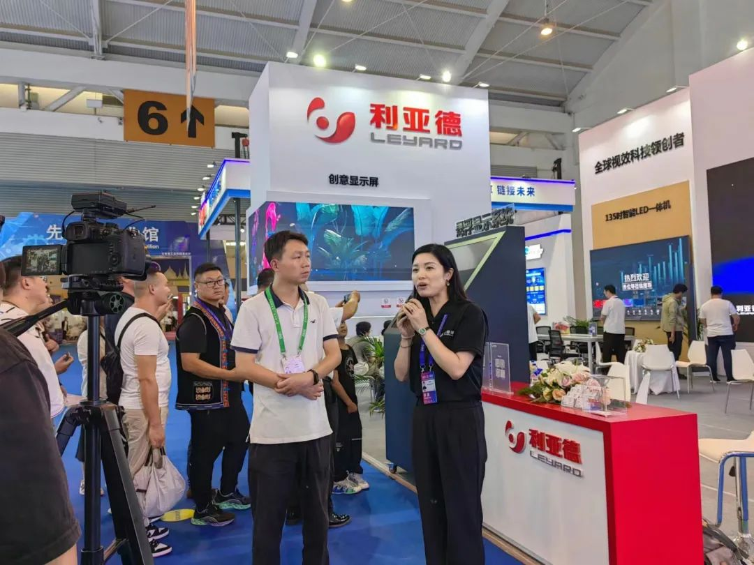 惊艳亮相南博会 | 南宫NG·28(中国)相信品牌的力量打造视觉盛宴